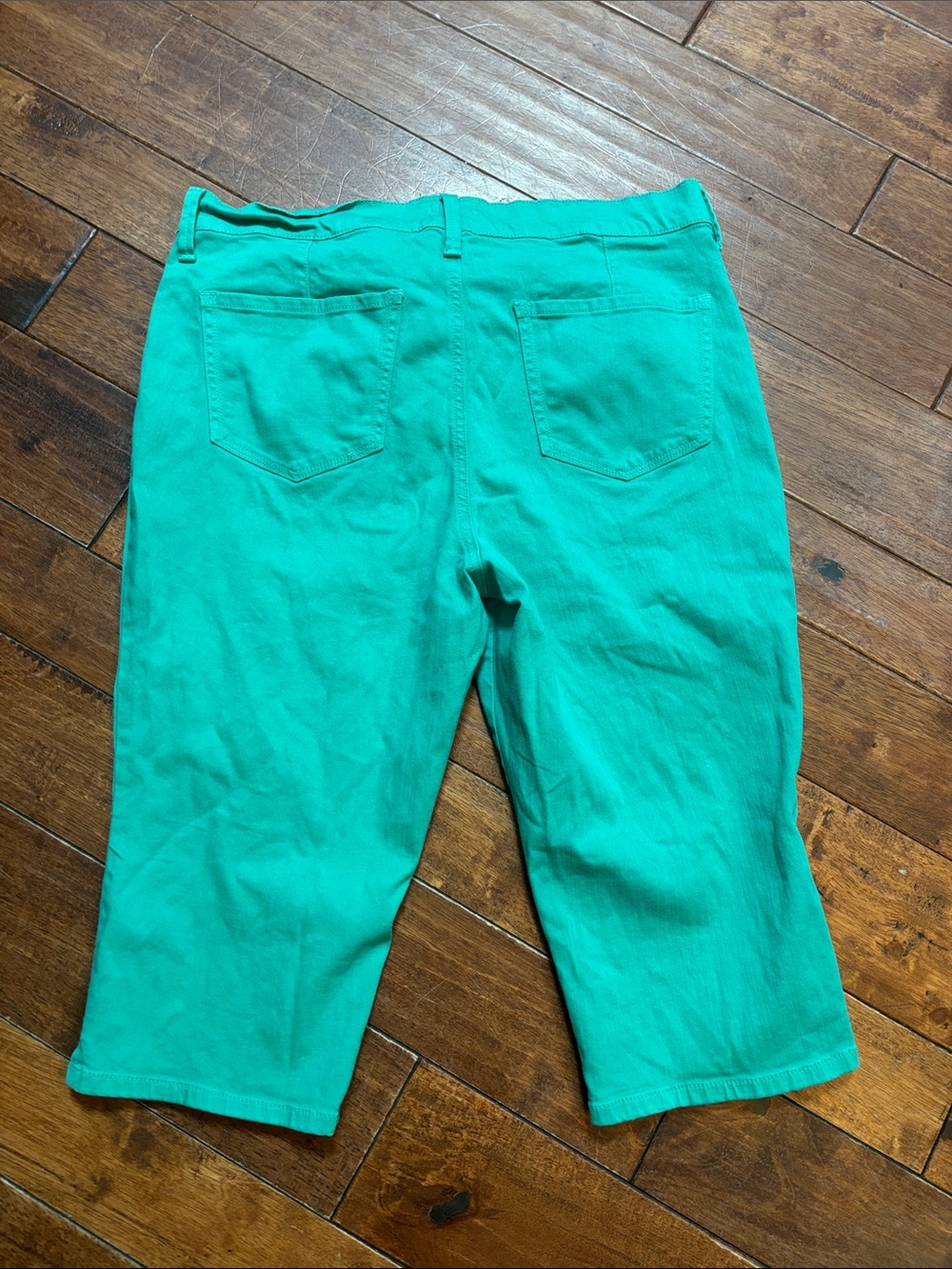 NYDJ (Not Your Daughter's Jeans) Kaelin Skimmer capri pants sz 14 - Picture 6 of 6